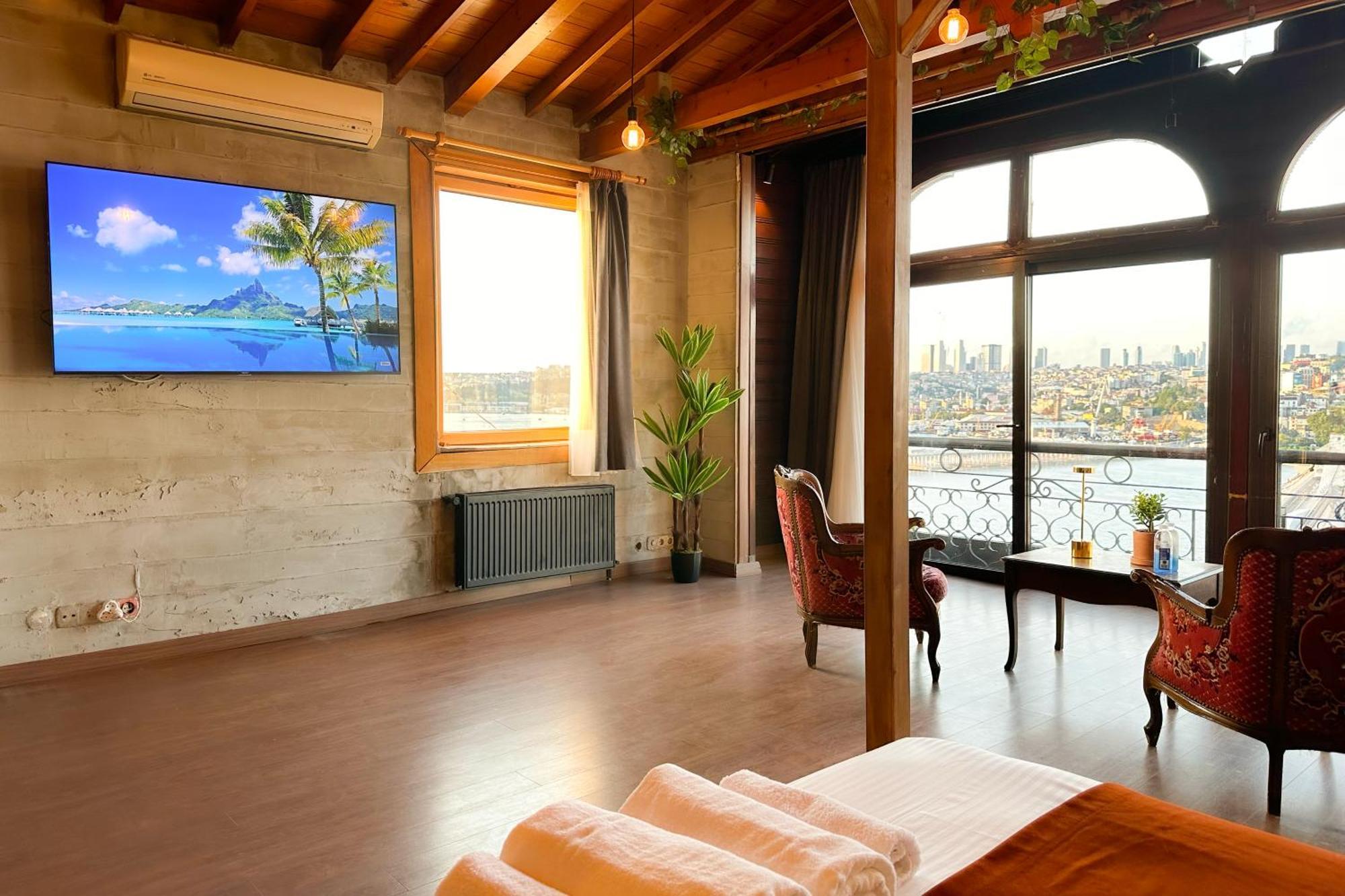 The Halic Bosphorus Hotel Istanbul Exterior photo
