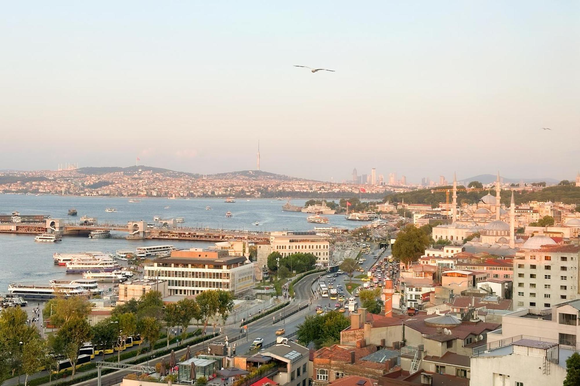 The Halic Bosphorus Hotel Istanbul Exterior photo